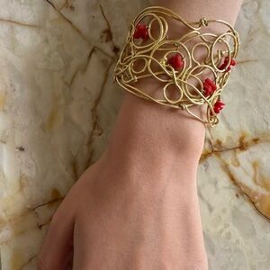 Coral hand made bracelet